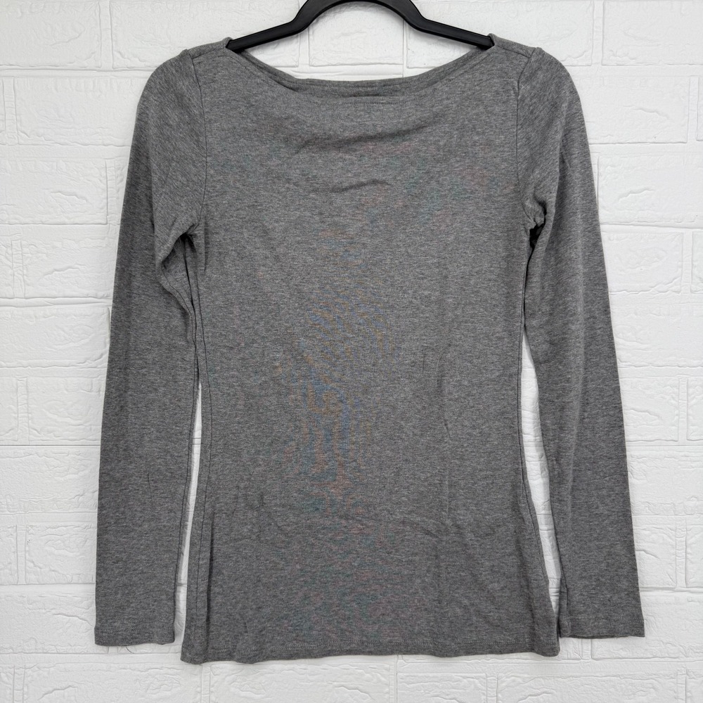 Gap Supersoft Long Sleeve Top Women XS Gray Boatneck Button Cuff Minimalist